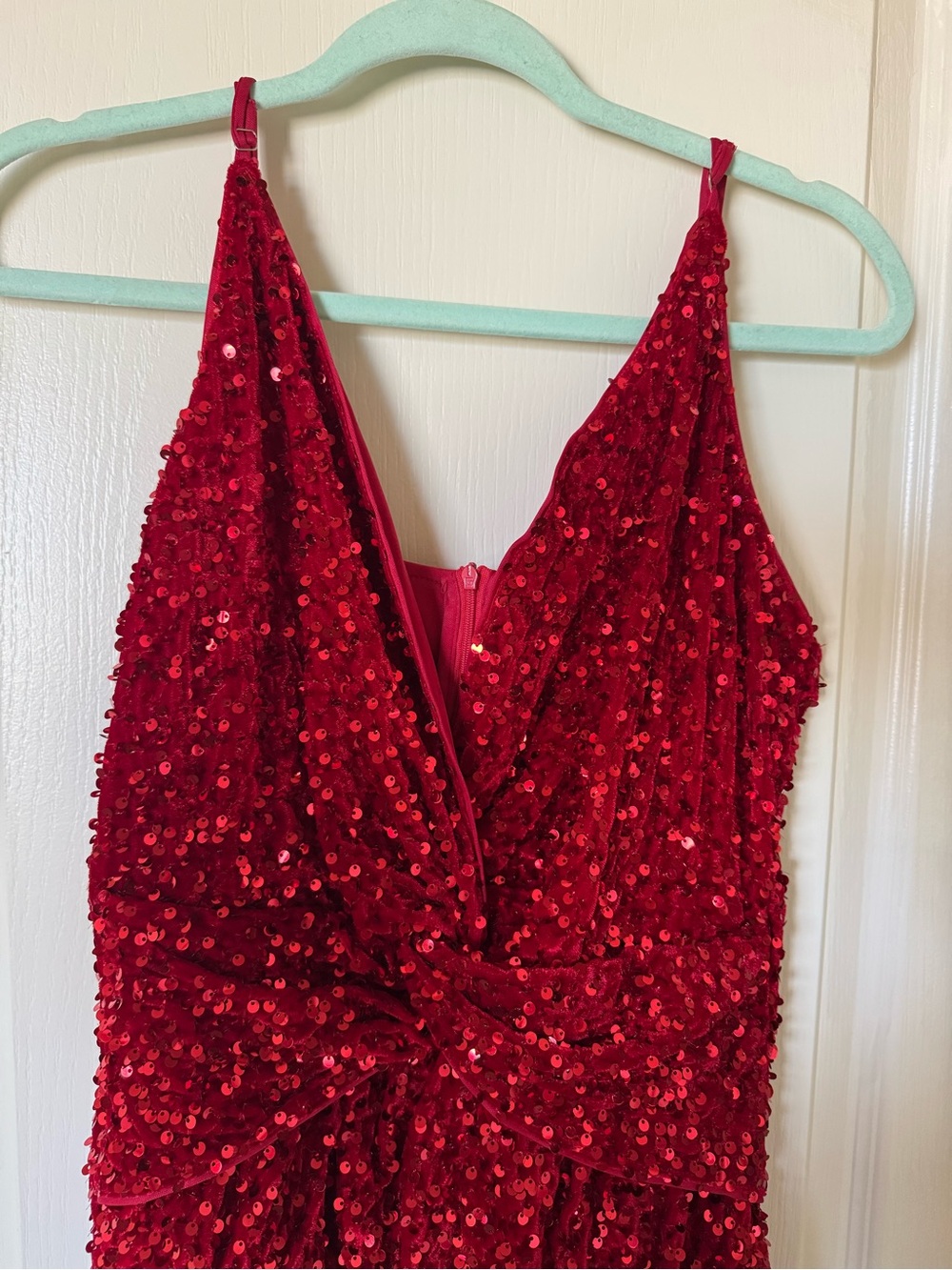 Red Sequin V-Neck Evening Dress (XL)